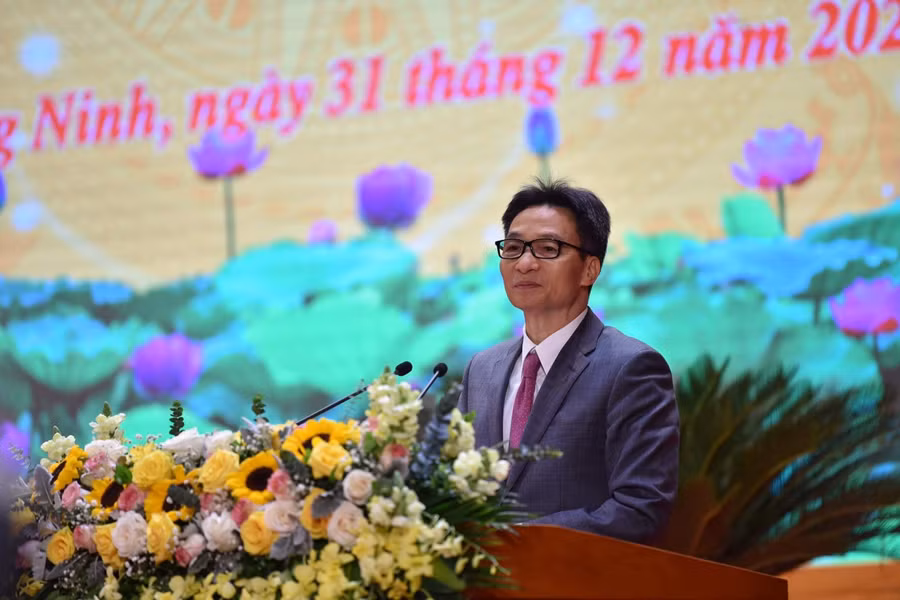 Phó Thủ tướng Chính phủ Vũ Đức Đam ghi nhận những đóng góp quan trọng của các cơ quan báo chí