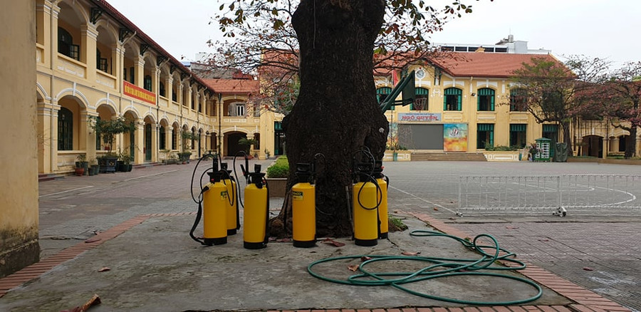 Trường THPT Ngô Quyền đã vệ sinh, sát khuẩn trường lớp sạch sẽ Trường THPT Ngô Quyền đã vệ sinh, sát khuẩn trường lớp sạch sẽ