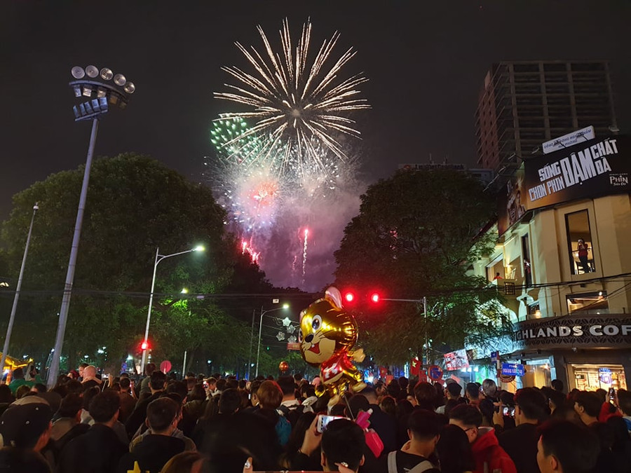 Ấn tượng đêm giao thừa năm Canh Tý 2020