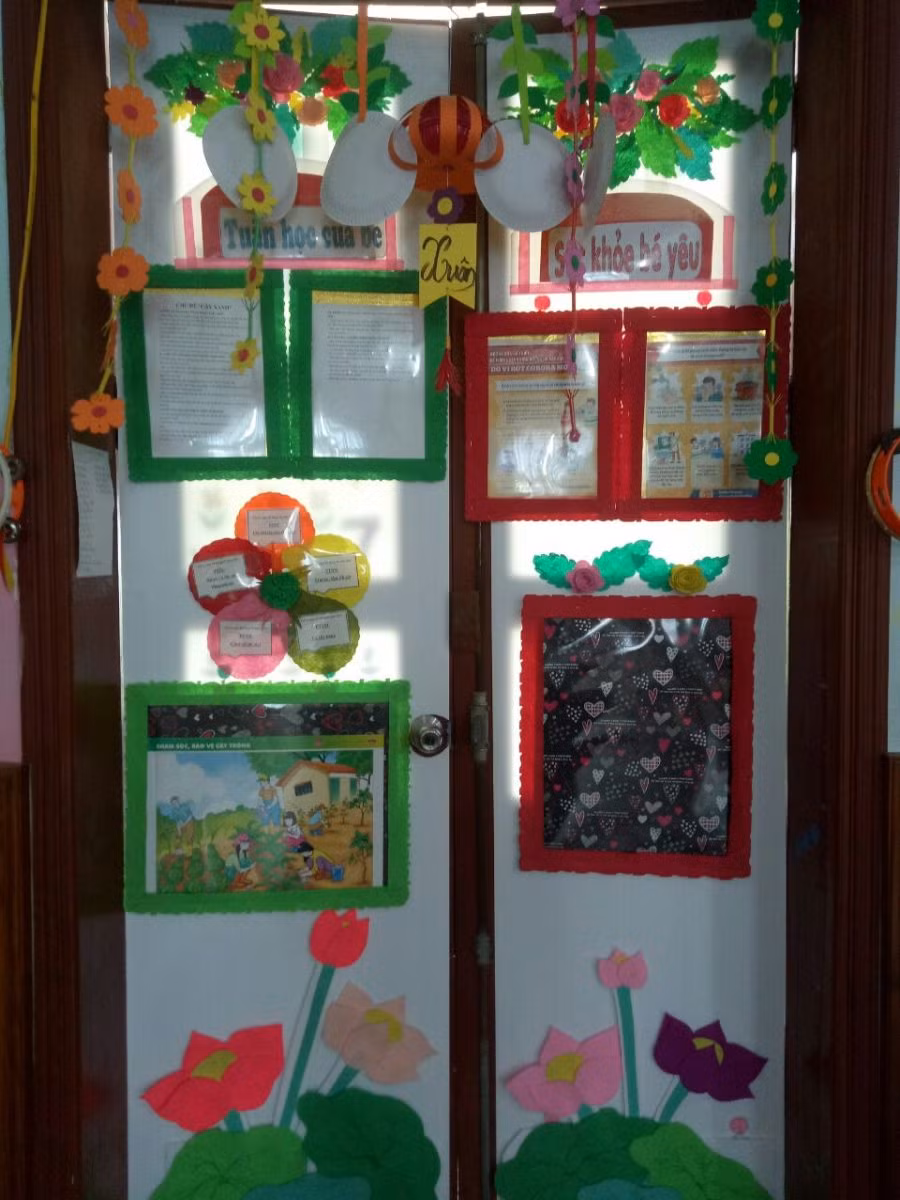 Những bức tranh sinh động chào đón năm học mới