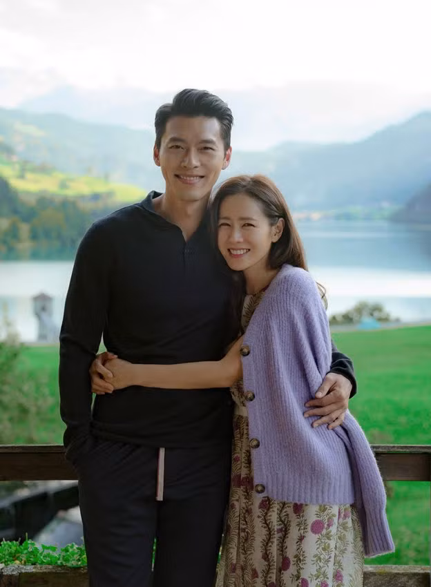 Hyun Bin và Son Ye Jin trong "Crash Landing On You".