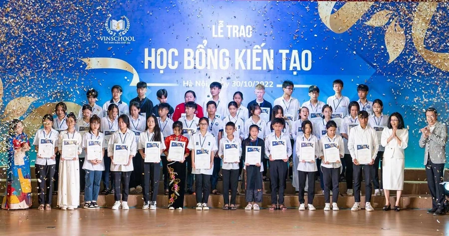 Trao Học bổng kiến tạo năm 2022 ngày 30/10.