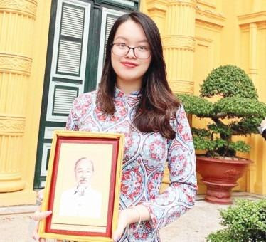 Nguyễn Thùy Linh đạt danh hiệu “Sinh viên 5 tốt” cấp Trung ương.