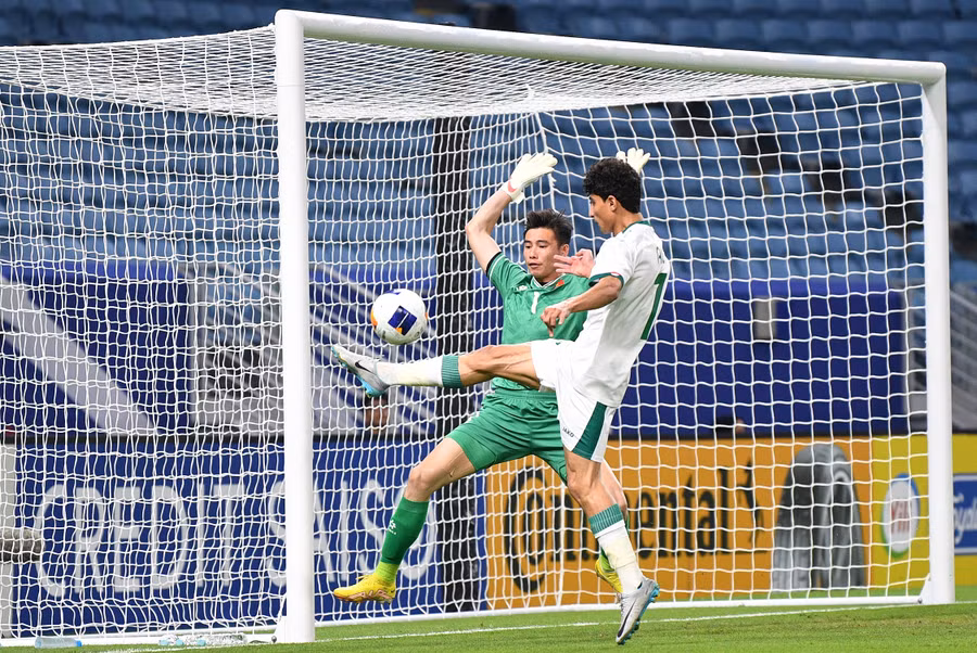 Thủ môn Quan Văn Chuẩn. Ảnh: ITN. Thủ môn Quan Văn Chuẩn. Ảnh: ITN.