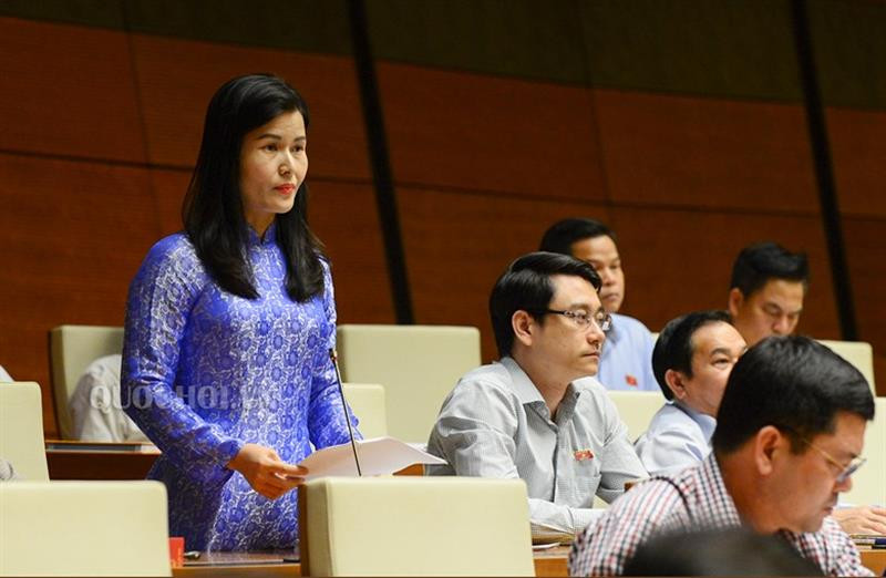 Đại biểu Bùi Thị Quỳnh Thơ Đại biểu Bùi Thị Quỳnh Thơ
