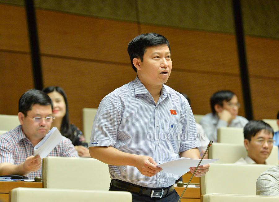 Đại biểu Quốc hội Lê Quang Trí (đoàn Tiền Giang) Đại biểu Quốc hội Lê Quang Trí (đoàn Tiền Giang)