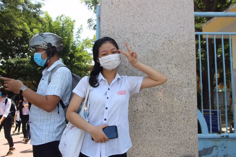 Nguyễn Thị Như Ý tự tin dự thi môn thi cuối cùng của kỳ thi tốt nghiệp THPT năm 2020