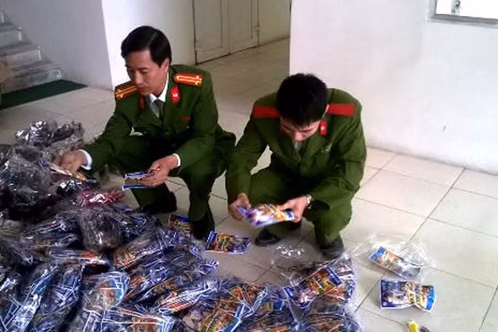 Thanh Hóa: Bắt giữ 3200 khẩu súng đồ chơi trẻ em