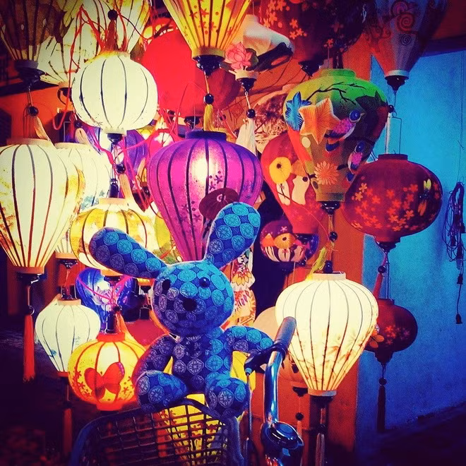 "Ý tưởng chụp hình này đem lại những cảm giác thích thú đối với người xem, ấn tượng về sự thoải mái và sáng tạo của nhân vật thú cưng đại diện cho chủ nhân", Hoàng Anh nói. Ảnh: NVCC