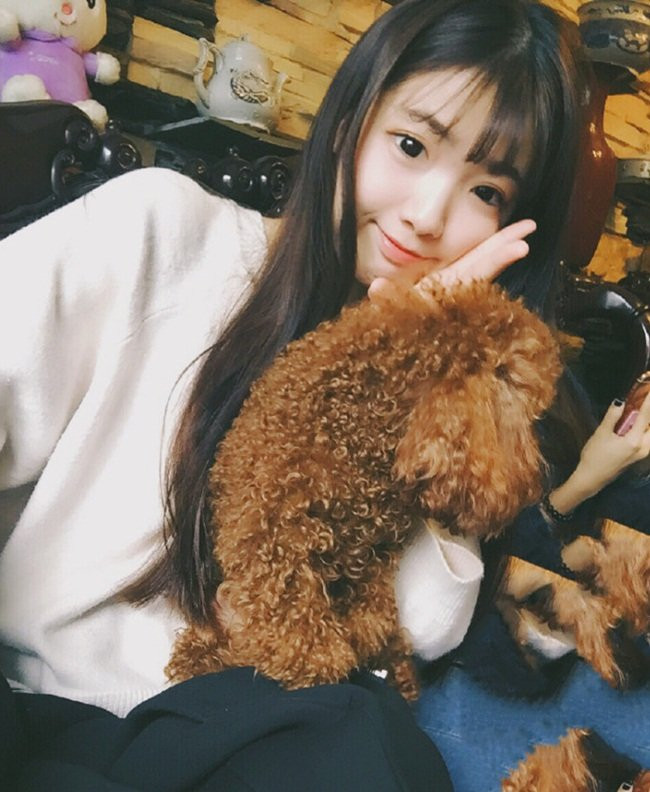 Cô giáo khiến học sinh ngỡ ngàng vì gương mặt trẻ con ảnh 14