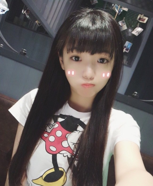 Cô giáo khiến học sinh ngỡ ngàng vì gương mặt trẻ con ảnh 13