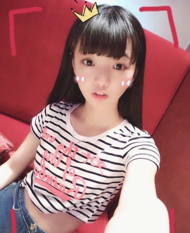 Cô giáo khiến học sinh ngỡ ngàng vì gương mặt trẻ con ảnh 16