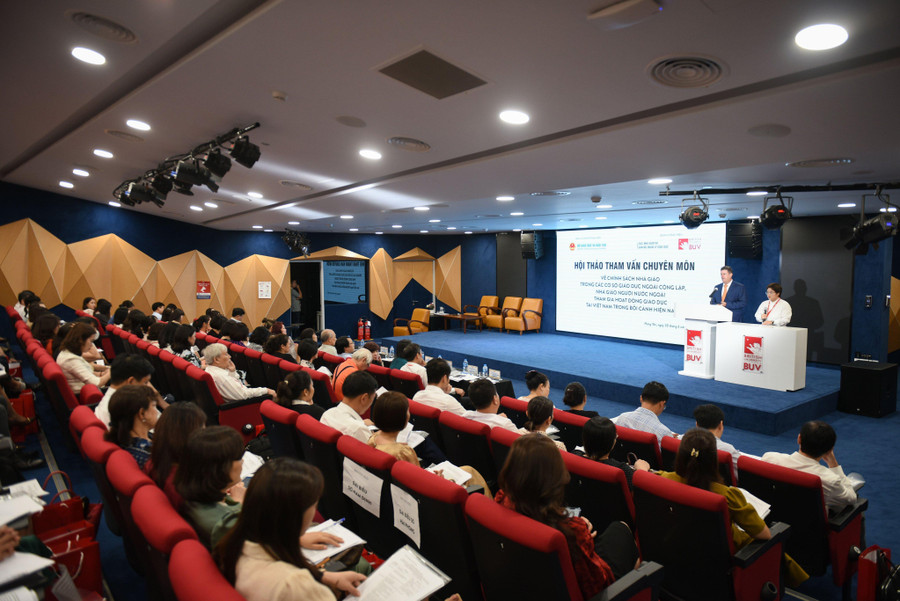 Hội thảo &quot;Tham vấn chuyên môn về chính sách nhà giáo trong các cơ sở giáo dục ngoài công lập, nhà giáo người nước ngoài tham gia các hoạt động giáo dục tại Việt Nam trong bối cảnh hiện nay&quot;.