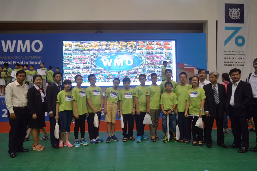 Đội tuyển Việt Nam tham dự cuộc thi tại Hàn Quốc 