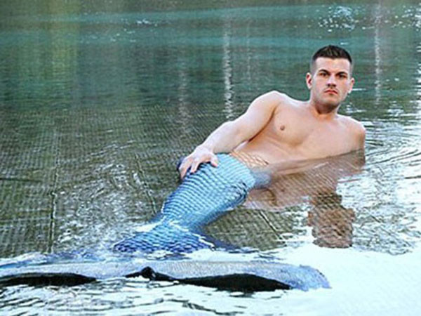 Những "dị nhân" nơi công cộng ảnh 1