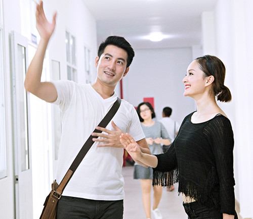 Lan Phương làm cô giáo dạy múa cạnh Nguyễn Phi Hùng ảnh 8 Lan Phương làm cô giáo dạy múa cạnh Nguyễn Phi Hùng - 8