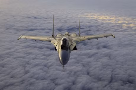 Những máy bay đình đám làm nên thương hiệu của Sukhoi