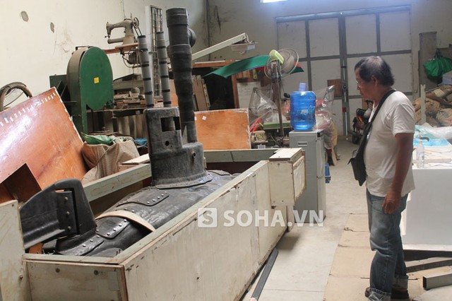 Tàu ngầm của ông Phan Bội Trân có gì đặc biệt? ảnh 15 Toàn bộ kết cấu vỏ thân tàu ngầm được chế tạo từ vật liệu composit nhằm giúp tàu có trọng lượng nhẹ, giá thành thấp