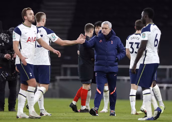 Tottenham dự trận chung kết đầu tiên dưới thời Jose Mourinho