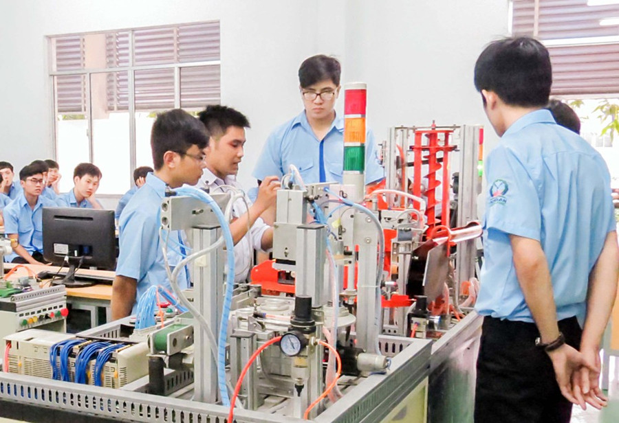 Các trường ĐH cần “bắt tay” với thị trường lao động khi mở ngành đào tạo mới. Ảnh: IT