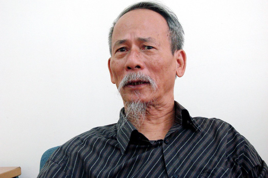 Thầy Hồ Sĩ Đàm.