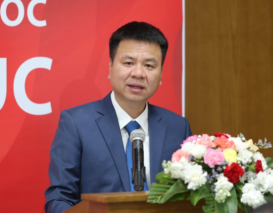 Nhà báo Triệu Ngọc Lâm, Tổng Biên tập Báo Giáo dục và Thời đại phát biểu.