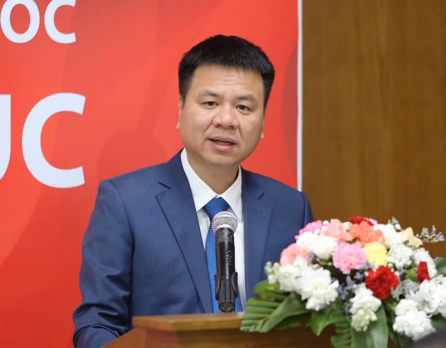 Nhà báo Triệu Ngọc Lâm, Tổng Biên tập Báo Giáo dục và Thời đại phát biểu.