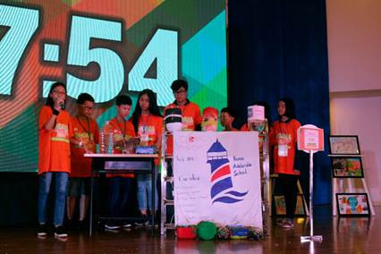 Trường Hà Nội Adelaide thiết kế hệ thống trồng rau sạch tại nhà với công cụ hỗ trợ là hệ thống tưới nước 2 tầng, có sử dụng cảm biến độ ẩm, với mục tiêu khuyến khích mọi người trồng rau sạch tại nhà nhiều hơn (giải khuyến khích) Trường Hà Nội Adelaide thiết kế hệ thống trồng rau sạch tại nhà với công cụ hỗ trợ là hệ thống tưới nước 2 tầng, có sử dụng cảm biến độ ẩm, với mục tiêu khuyến khích mọi người trồng rau sạch tại nhà nhiều hơn (giải khuyến khích)