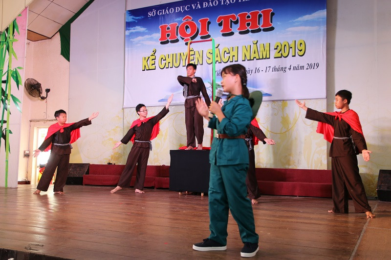 Hội thi kể chuyện sách do Sở GD&ĐT Tiền Giang tổ chức. Hội thi kể chuyện sách do Sở GD&ĐT Tiền Giang tổ chức.