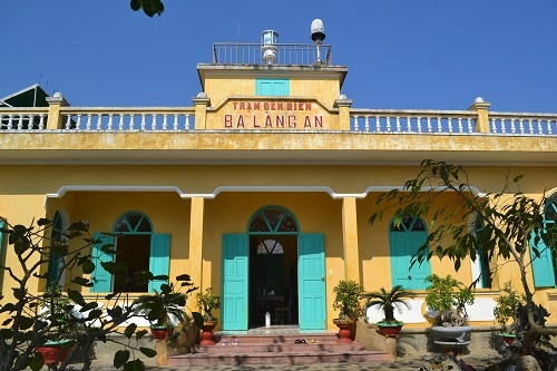 Chuyện lần đầu mới kể về những người giữ "mắt biển" Hoàng Sa