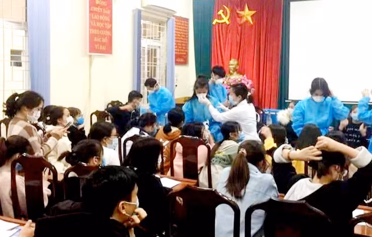 Sinh viên tập huấn phòng, chống dịch Covid-19 tại Vĩnh Phúc