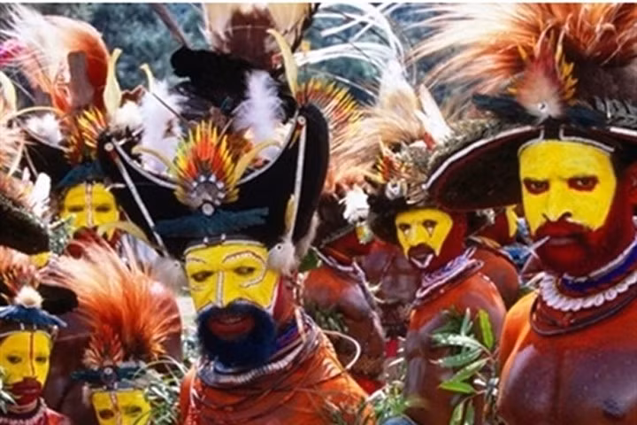 Rùng mình với 7 nghi thức trưởng thành của thổ dân