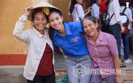 Gu thoi trang doi thuong dep hut hon cua Pham Huong - Anh 20