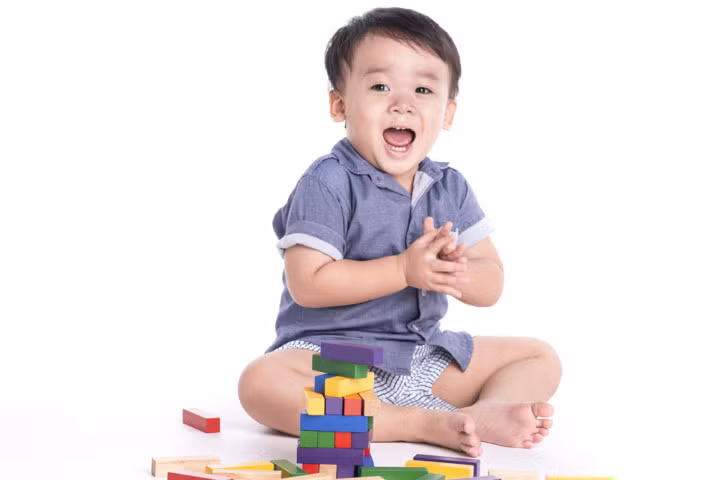 Chọn đồ chơi gỗ thế nào?
