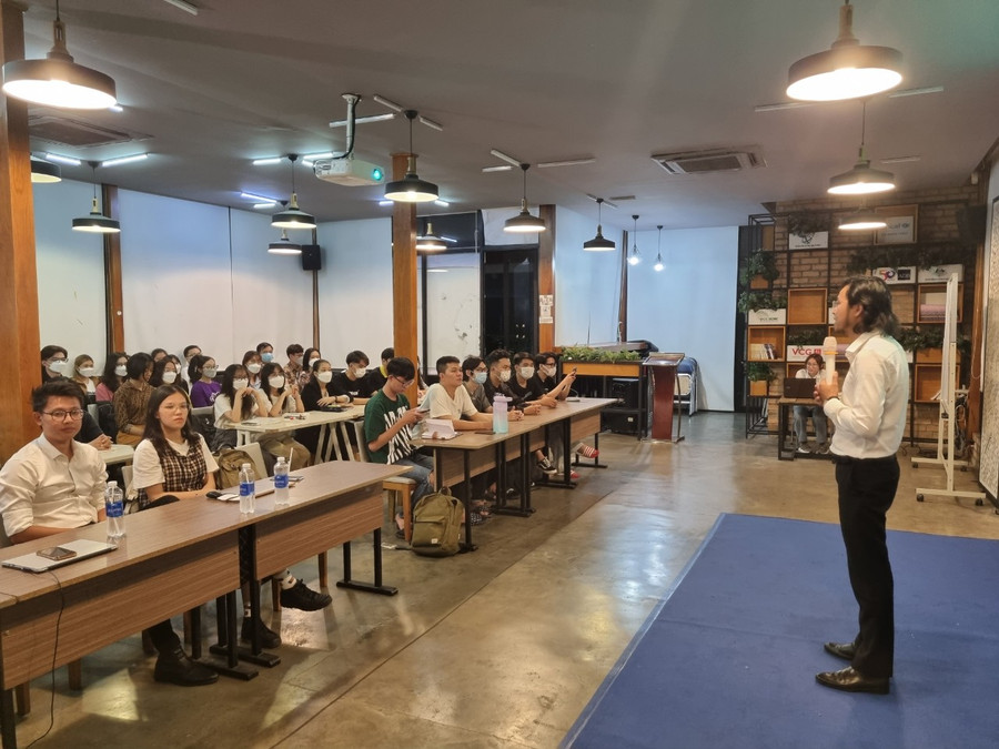 Viện Nghiên cứu Du lịch Xã hội (Hiệp hội Đào tạo Du lịch Việt Nam) tổ chức khóa học đào tạo kỹ năng du lịch chuyên sâu cho sinh viên. Ảnh: Nam Sơn. Viện Nghiên cứu Du lịch Xã hội (Hiệp hội Đào tạo Du lịch Việt Nam) tổ chức khóa học đào tạo kỹ năng du lịch chuyên sâu cho sinh viên. Ảnh: Nam Sơn.