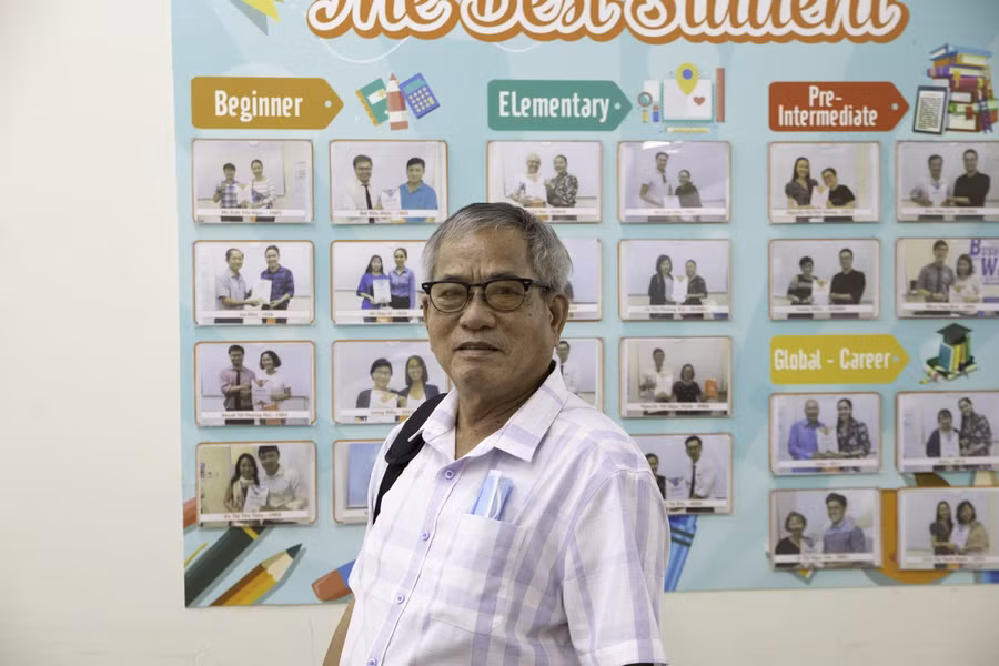 Ông Nguyễn Đức Lễ, 72 tuổi, nhà ở quận 12, học viên cao tuổi nhất của lớp Travel 3.