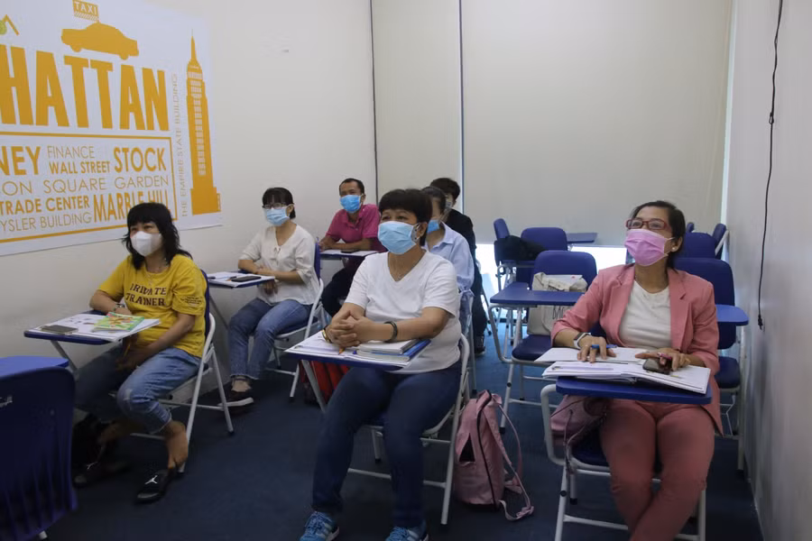 Tiếng Anh không chỉ là kiến thức mà còn đóng vai trò cầu nối tình thương đối với các học viên.