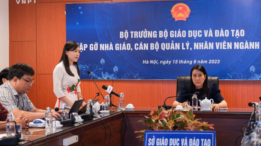 Quang cảnh điểm cầu Hậu Giang.