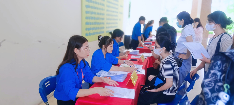 Tân sinh viên nhập học Học viện Quản lý Giáo dục. Ảnh: Website nhà trường. Tân sinh viên nhập học Học viện Quản lý Giáo dục. Ảnh: Website nhà trường.