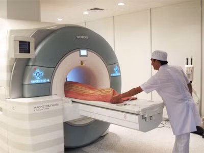 Chụp cộng hưởng từ có gây nguy hiểm?