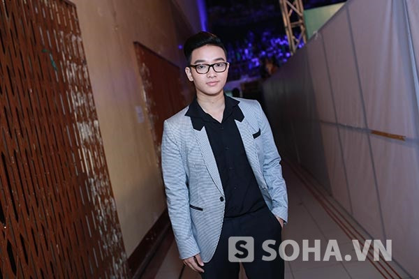 Thu Phương lộ hình xăm khủng trong đêm Gala The Voice 2015 ảnh 10 Hoàng Dũng