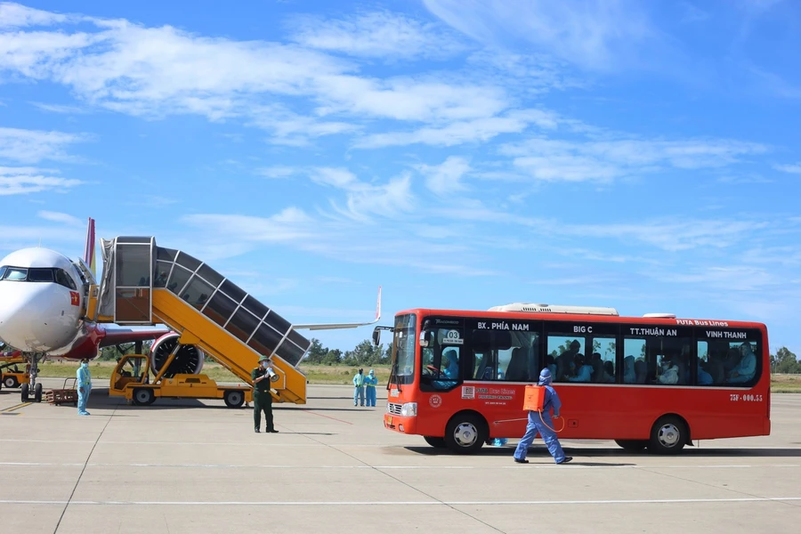 Thí điểm mở lại đường bay đến Huế