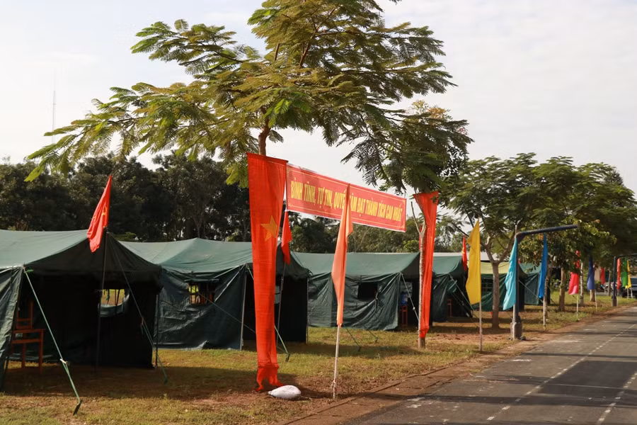 Hội thi giáo viên dạy giỏi môn Giáo dục quốc phòng và an ninh diễn ra đến ngày 19/10. Hội thi giáo viên dạy giỏi môn Giáo dục quốc phòng và an ninh diễn ra đến ngày 19/10.