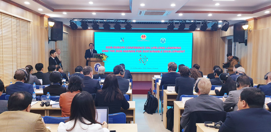 Các đại biểu tham gia Hội nghị Á – Âu về “Học tập suốt đời và mục tiêu phát triển bền vững đến năm 2030” Các đại biểu tham gia Hội nghị Á – Âu về “Học tập suốt đời và mục tiêu phát triển bền vững đến năm 2030”