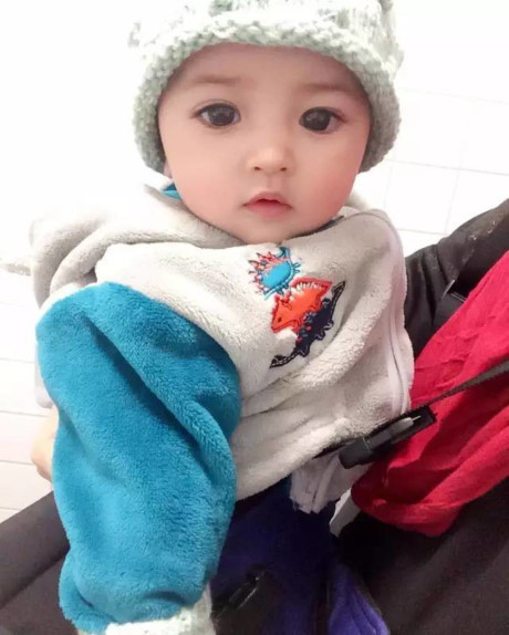 Em bé có đôi mắt đẹp nhất thế giới, ai cũng tò mò xem hình ảnh cha mẹ bé - Ảnh 12 Em be co doi mat dep nhat the gioi, ai cung to mo xem hinh anh cha me be - Anh 12