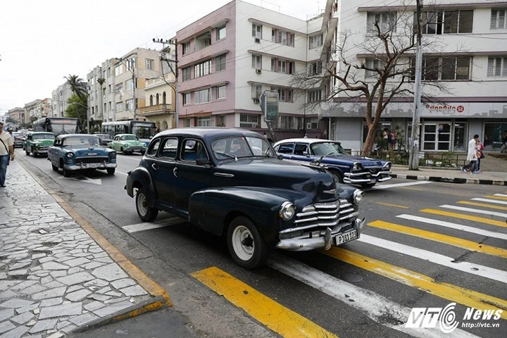 Kỳ lạ như mua bán ô tô ở "thiên đường xe cổ" Cuba