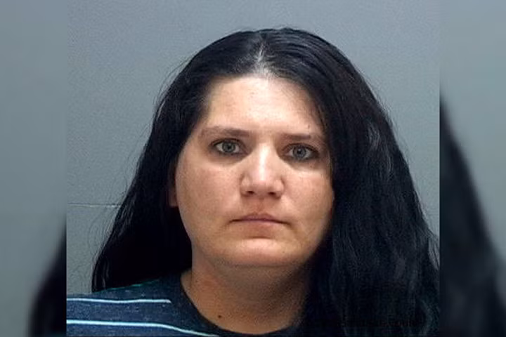 Chân dung nghi phạm Nannette Louise Perkins, 40 tuổi. Ảnh: Nhà tù hạt Salt Lake.