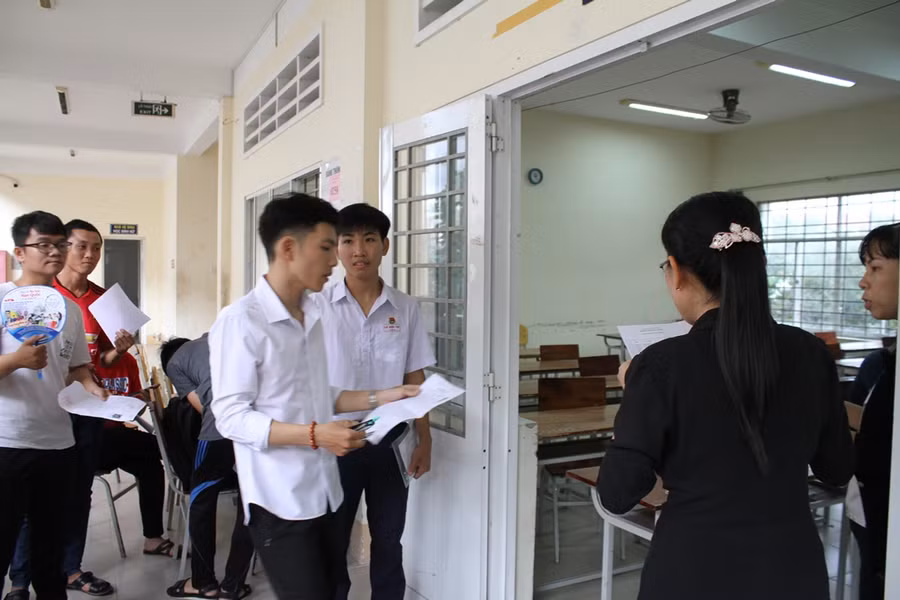 Kỳ thi tốt nghiệp THPT, để làm bài tốt môn Toán, học sinh vận dụng nhiều kỹ năng, kiến thức.