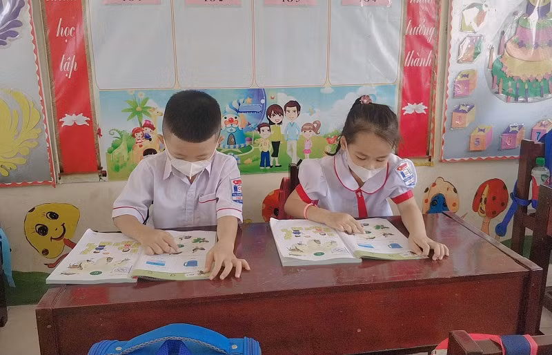 HS “học nhờ” được nhà trường, GV quan tâm, tạo điều kiện. Ảnh: NTCC