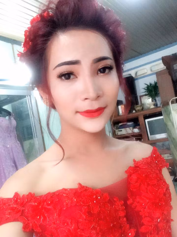 Mẹ đã bật khóc giữa chợ khi người ta hỏi: "Cô có dạy con không mà để nó pê đê?" ảnh 2